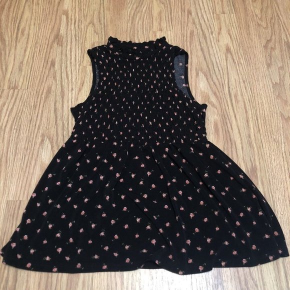 wallflower womens top blouse sleeveless smocked stretchy material size medium - Picture 1 of 12